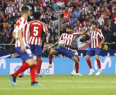 Joao Felix and Diego Costa fail to find an understanding