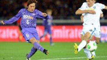 Toshihiro Aoyama, el centrocampista del Sanfrecce Hiroshima que anotó el único tanto del encuentro.