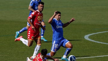 Futbol, Universidad de Chile vs Union Espanola.
Fecha 6, campeonato Nacional 2022.
El jugador de Universidad de Chile Jeisson Vargas, derecha, disputa el balon con Thomas Galdames de Union Espanola durante el partido de primera division realizado en el estadio Elias Figueroa de Valparaiso, Chile.
27/03/2022
Raul Zamora/Photosport
Football, Universidad de Chile vs Union Espanola.
6th date, 2022 National Championship.
Universidad de Chile's player Jeisson Vargas, right, vies for the ball against Thomas Galdames of Union Espanola during the first division football match held at the Elias Figueroa stadium in Valparaiso, Chile.
27/03/2022
Raul Zamora/Photosport