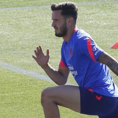 Saúl no sólo mira al Barça