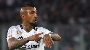 Futbol, Colo Colo vs Palestino.
Fecha 6, Liga de Primera 2025.
El jugador de Colo Colo Arturo Vidal es fotografiado contra Palestino durante el partido de primera division disputado en el estadio Monumental en Santiago, Chile.
27/03/2025
Jonnathan Oyarzun/Photosport
Football, Colo Colo vs Palestino.
6st turn, 2025 First division league.
Colo Colo’s player Arturo Vidal is pictured against Palestino during the first division match held at the Monumental stadium in Santiago, Chile.
27/03/2025
Jonnathan Oyarzun/Photosport