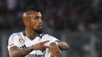 Futbol, Colo Colo vs Palestino.
Fecha 6, Liga de Primera 2025.
El jugador de Colo Colo Arturo Vidal es fotografiado contra Palestino durante el partido de primera division disputado en el estadio Monumental en Santiago, Chile.
27/03/2025
Jonnathan Oyarzun/Photosport
Football, Colo Colo vs Palestino.
6st turn, 2025 First division league.
Colo Colo’s player Arturo Vidal is pictured against Palestino during the first division match held at the Monumental stadium in Santiago, Chile.
27/03/2025
Jonnathan Oyarzun/Photosport