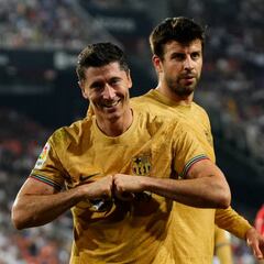 Lewandowski levanta a un muerto