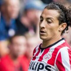 Andrés Guardado celebra sus 10 años como futbolista profesional