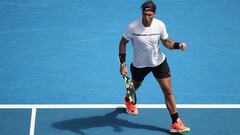 Rafael Nadal celebra un punto durante su partido ante Florian Mayer en el Open de Australia.