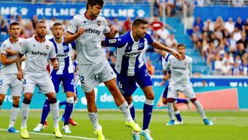 Marip¨¢n: "Mientras no se demuestre lo contrario, yo soy jugador del Alav¨¦s al 100 %"