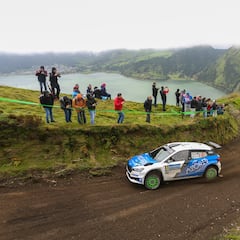 Sebastien Loeb triunfa en su regreso a los rallys