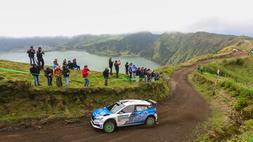 Sebastien Loeb triunfa en su regreso a los rallys