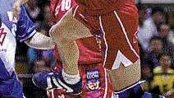 Errekondo, pivote del Ademar.