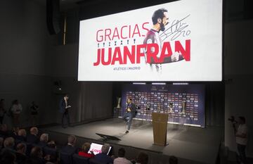 El lateral derecho se ha despedido del club rojiblanco tras 355 partidos y siete títulos en una conferencia de prensa en el Wanda Metropolitano.