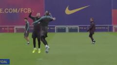 La tijera de Vidal que está entre los goles del mes de Barcelona