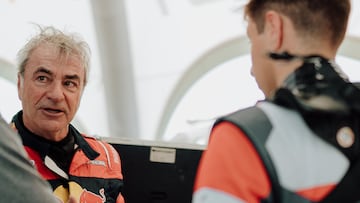 Carlos Sainz y Gil Membrado en un test de con Past Racing y Red Bull.