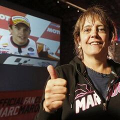 El día que Roser y María ‘amenazaron’ a Márquez y Lorenzo con un azote en el culo