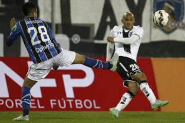 Colo Colo recibió a Huachipato en el Estadio Monumental.