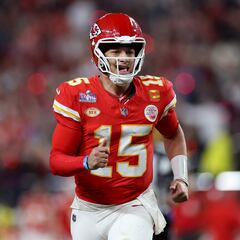 Can a NFL player refuse franchise tag?