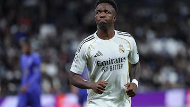 Real Madrid's Brazilian forward #07 Vinicius Junior reacts during the UEFA Champions League league phase day 7 football match between Real Madrid CF and AS Monaco at Santiago Bernabeu Stadium in Madrid on January 20, 2026. (Photo by Thomas COEX / AFP)