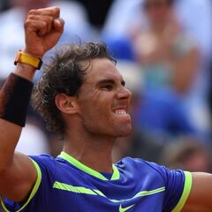 Nadal crushes Wawrinka to claim record 10th French Open