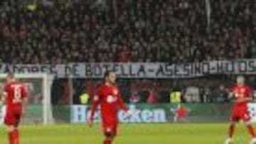 Insultos de los radicales del Leverkusen al Frente Atlético