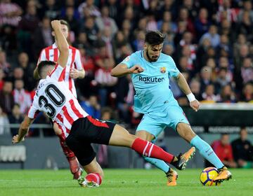 André Gomes and Nuñez.