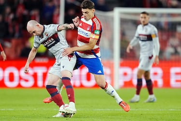 Aprobados y suspensos del Granada: Calero gana la partida de ajedrez a Escribá