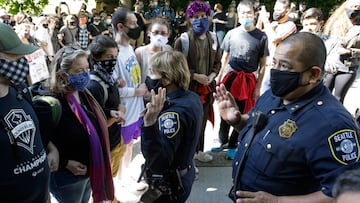 El Departamento de Polic&iacute;a de Seattle fue vaciado el lunes por la noche, solamente para ser tomado por los manifestantes en la ciudad durante las protestas.