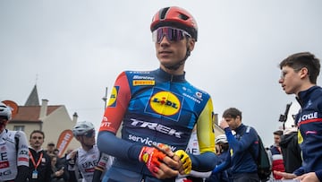 Ayuso vuelve a los entrenamientos con la Itzulia en el horizonte