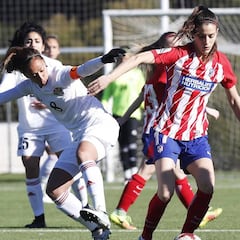 Laura Fernández volvió a jugar once meses después y marcó
