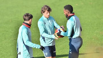 15/12/25
ENTRENAMIENTO
ATHLETIC DE BILBAO
UNAI GOMEZ IÑAKI WILLIAMS SERRANO