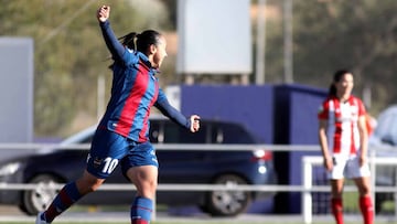 La mexicana sigue con el buen paso en la Liga Iberdrola, pues en 14 juegos ha logrado hacer 10 anotaciones y está buscando refrendar su título como Pichichi.