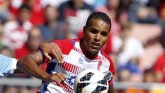 El Arabi sale al rescate del Granada ante una crecida Real