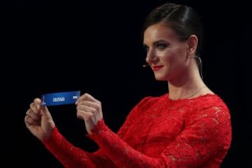 Yelena Isinbayeva brilló en el sorteo de la Copa Confederaciones.