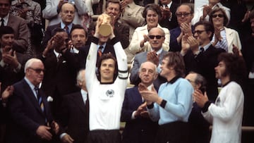 Palmar¨¦s de Franz Beckenbauer: ?cu¨¢ntos Balones de Oro gan¨® y qu¨¦ t¨ªtulos obtuvo con Alemania y el Bayern?