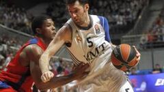 Un Rudy espectacular liquida al CSKA y pone líder al Madrid