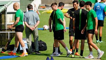 Pombo, Dani Fernández y Camus están descartados para el debut contra el Eibar.