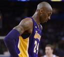 Kobe Bryant, en muletas con un espolón óseo... y Nash lesionado