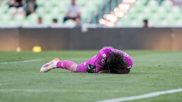 during the 15th round match between Santos and Queretaro as part of the Liga BBVA MX, Torneo Clausura 2025 at TSM Corona Stadium, on April 13, 2025 in Torreon, Coahuila, Mexico.