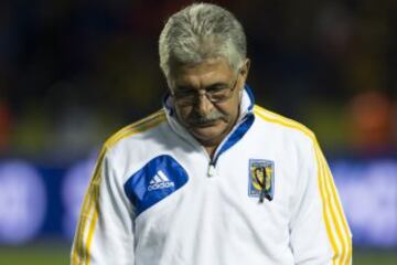 Tras el fallecimiento del ex técnico uruguayo y campeón en dos ocasiones con Tigres, los regiomontanos rindieron homenaje al ídolo.