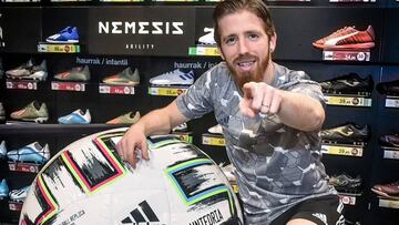 Muniain posa para AS