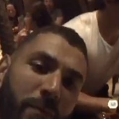 Benzema también come del cuchillo de Salt Bae