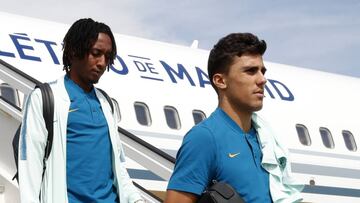 Gelson, llegando a Mónaco para el estreno del Atlético en Champions.