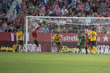 Stuani marca el 2-0.