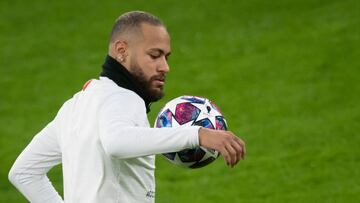 17 February 2020, Dortmund: PSG's Neymar takes part in a training session of the team ahead of Tuesday's UEFA Champions League round of 16 first leg soccer match against Borussia Dortmund. Photo: Bernd Thissen/dpa
Servicio Ilustrado (Autom&aacu
