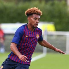 Konrad de la Fuente renews with FC Barcelona until 2022