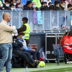 José Alberto: censurado por la afición y respaldado por el club