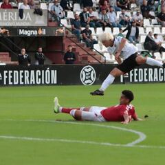 El Antequera ficha al japonés Akito Mukai