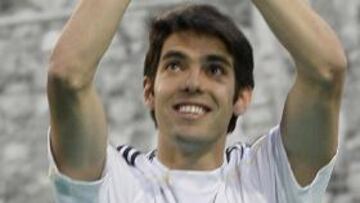<strong>NUEVO ASTRO BLANCO.</strong> Kaká ha sido presentado como nuevo jugador del Real Madrid.