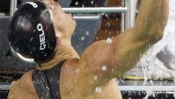 El brasileño César Cielo bate el récord del mundo de los 50 metros libres