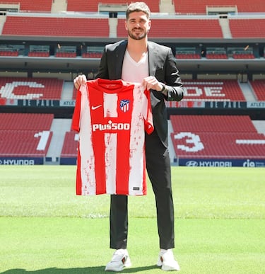 Uno de los jugadores más importantes del equipo actualmente. Sus inicios en el Atleti no fueron buenos debido al bajo rendimiento y algún problema extradeportivo. Tres temporadas en el club y ya se ha convertido en una pieza fundamental para Simeone. De esos hombres sin recambio en la plantilla.