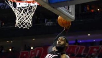 LeBron hace historia al ganar su tercer MVP