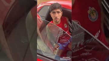 Así como con ‘Chicharito’, ‘Pocho’ Guzmán acaba de anunciar a Alan Pulido